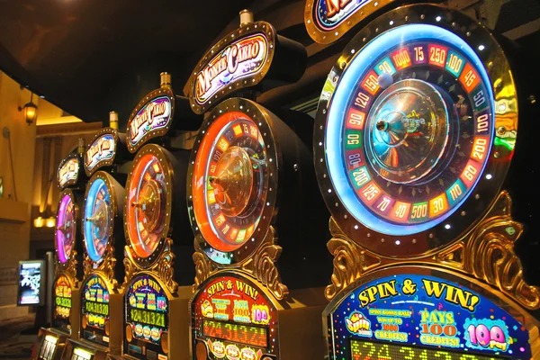 Betting interface showing Mega Wheel table limits and bet options